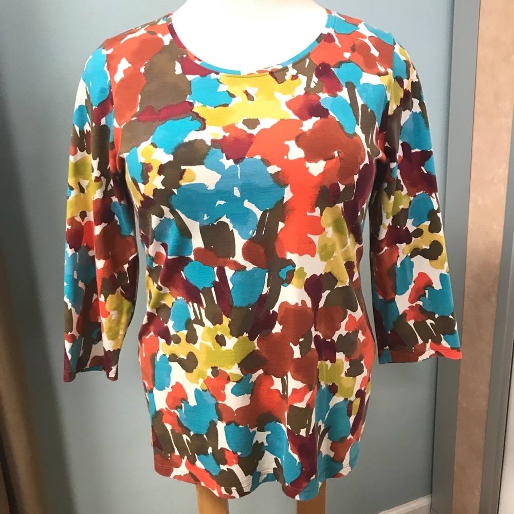 Colorful Top with 3/4 Sleeves